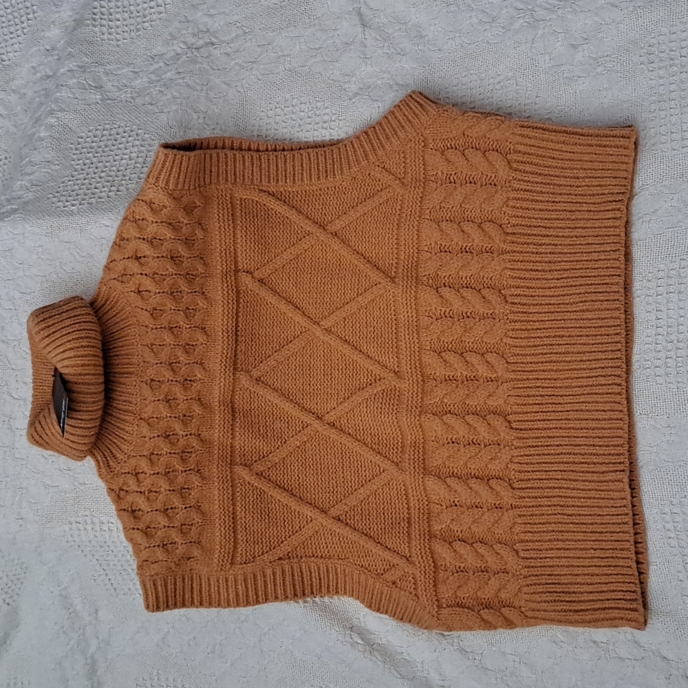NASTY GAL Sleeveless Cable Roll Neck Sweater Tank NWT Size M